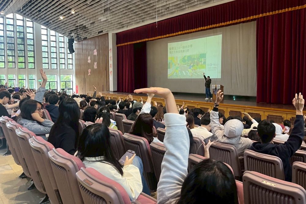 「騎零王2.0」熱力登場 串聯僑先部師生共創低碳生活